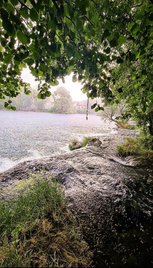 Holiday Home Waterfall View Bihać Exterior foto